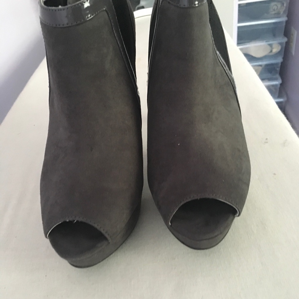 Women’s booties